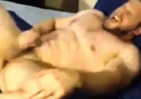 The way he shakes and thrusts when he feels he cums!!! - drtuber.com on poweredporn.com