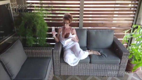 Golden Showers 1 - PissVids - hotmovs.com on poweredporn.com