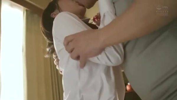 07375,A beautiful woman who feels - txxx.com on poweredporn.com