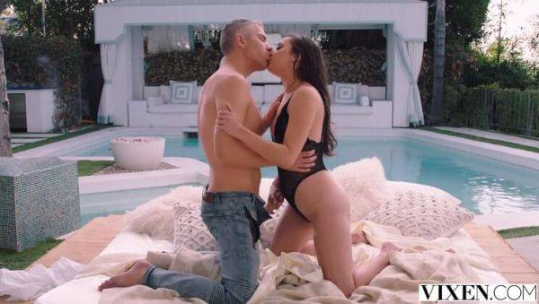 Wild Sex Movie: Hand Job Verification - Georgia Jones - xxxfiles.com - Georgia on poweredporn.com