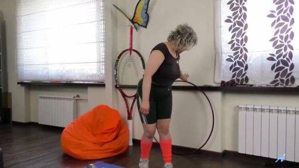 Angel Baby's Mature Workout with Big Tits - veryfreeporn.com on poweredporn.com