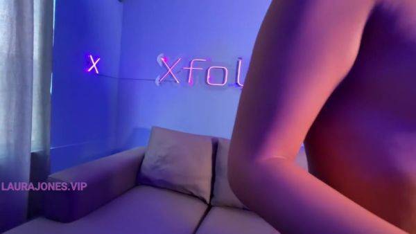 Laura Jones In Penetrates Her Tight Vagina And Ejaculates Like Never Before - hotmovs.com on poweredporn.com