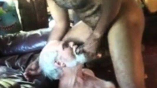 Silver daddy blowjob and eat cum - drtuber.com on poweredporn.com