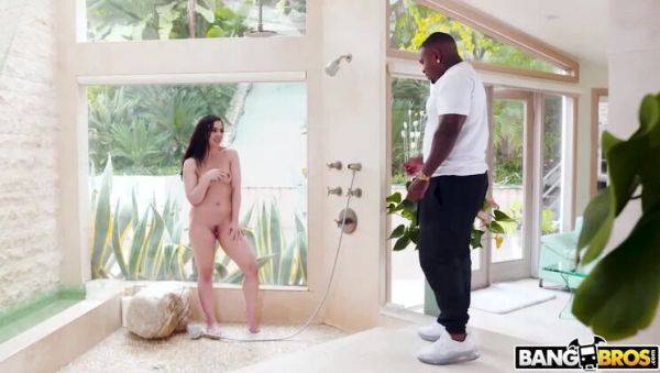 Whitney Wright: Nabbed My BBC Roomie Snooping - porntry.com on poweredporn.com