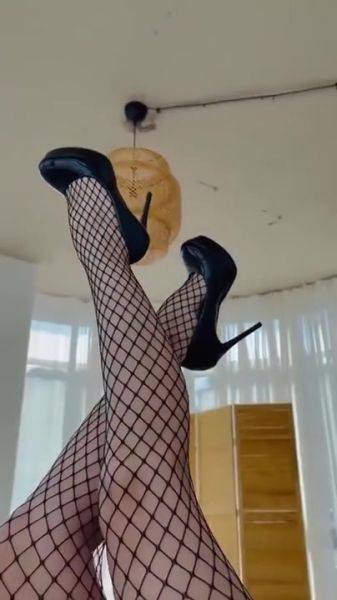 #Highheels #Blackheels #Stokings #View #Longlegs - Sex Cam - hotmovs.com on poweredporn.com