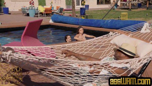 Bigbooty wild slutty babe drilled outdoor in missionary - hotmovs.com on poweredporn.com