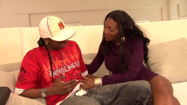 Ebony with thick ass gets steamy fucking with thug's huge dick - hellporno.com on poweredporn.com