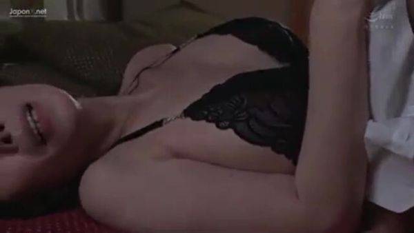 02326,A bitch is fully exposed during sex! - hclips.com - Japan on poweredporn.com