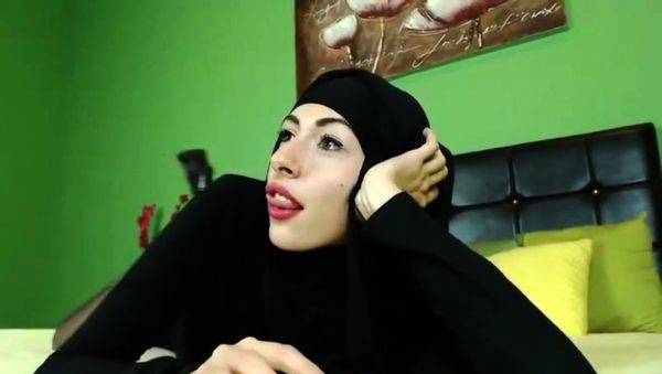 Webcam brunette solo masturbation - drtuber.com on poweredporn.com