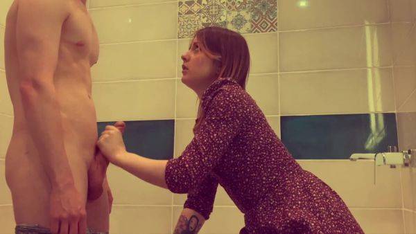 Plumber pounds petite cutie for payment - anysex.com on poweredporn.com