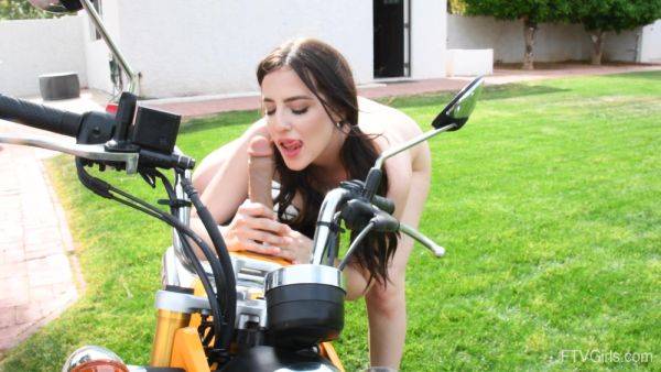 Outdoor fun with the big silicone dildo in charming nude solo - hellporno.com on poweredporn.com