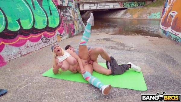 Blonde Blondie Fesser Exposes Big Tits & Ass Outdoors - xxxfiles.com - Spain on poweredporn.com