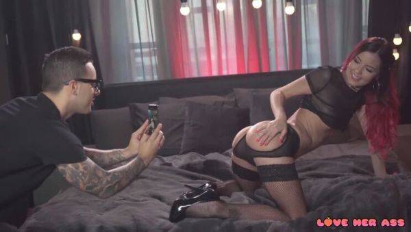 Cindy Shine's Amazing Ass: Exclusive Pics for Fans - porntry.com on poweredporn.com