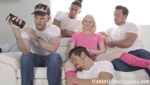 Blonde Quartet in Silent Intimacy / 08.10.2021 - porntry.com on poweredporn.com