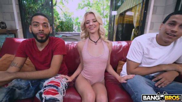 Riley Star's Intimate Encounter: Majiik's Magical Interracial Fan Fuck - porntry.com on poweredporn.com