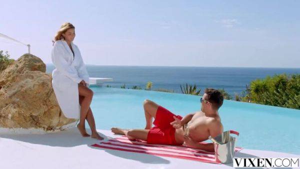 Agatha Vega & Alberto Blanco: Upgrade with Explicit Faces - veryfreeporn.com on poweredporn.com