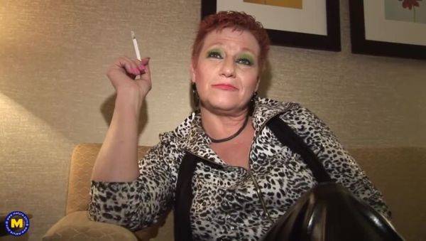 This Mom Can't Resist a Cum-Filled Mouth and Mary Jane - porntry.com on poweredporn.com