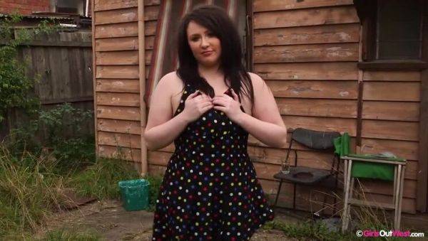 Bianca B: Al Fresco Orgasms - xxxfiles.com on poweredporn.com