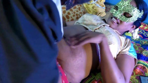 Desi Tamil Couples Playing With Ice Cubes - desi-porntube.com on poweredporn.com