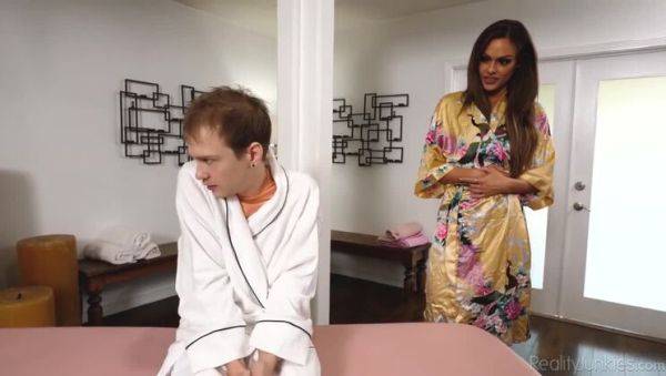 The Teacher's Favorite: Aila Donovan's Big Reveal - xxxfiles.com on poweredporn.com