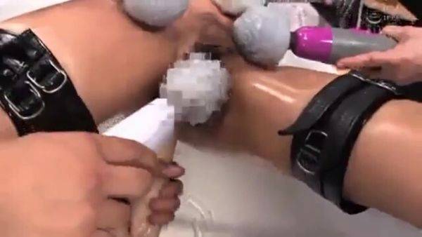 03106,Hot woman porn video - txxx.com on poweredporn.com