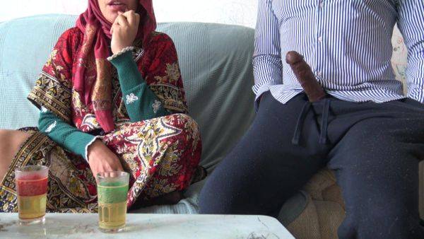 Cheating Turkish Wife Invites Black Guy And Lets Him Cum In Her Mouth - desi-porntube.com - India - Turkey on poweredporn.com