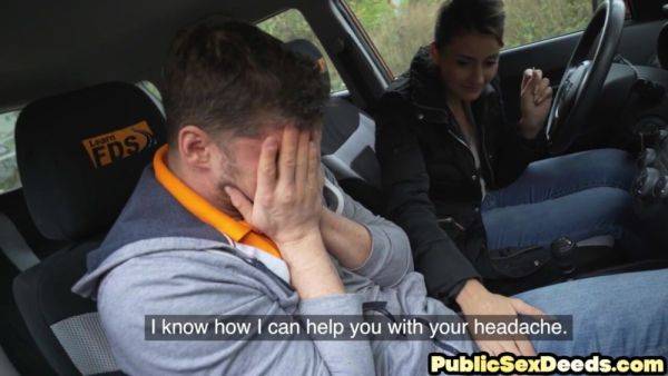 Driving slut pleasing her instructor to pass the test - txxx.com on poweredporn.com