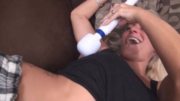 Tickle Horny - Taworship - hotmovs.com on poweredporn.com