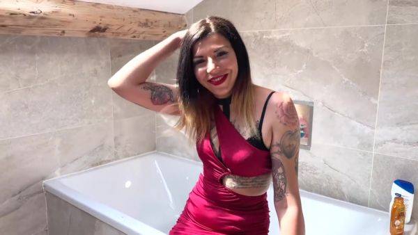 Gwen had been waiting for this orgy for a long time! - hotmovs.com on poweredporn.com