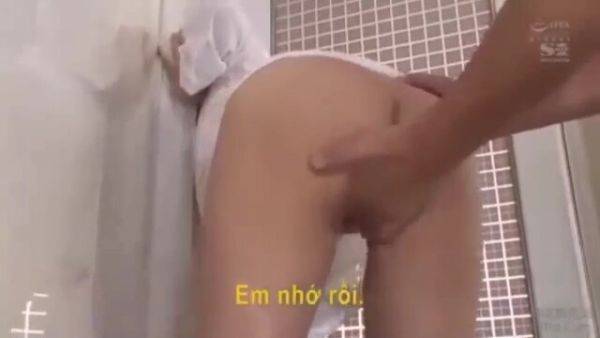 08053,A beautiful woman who feels - txxx.com on poweredporn.com