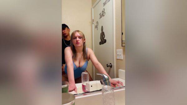 Seven Minutes In Heaven With Blonde From Tiktok - hclips.com on poweredporn.com