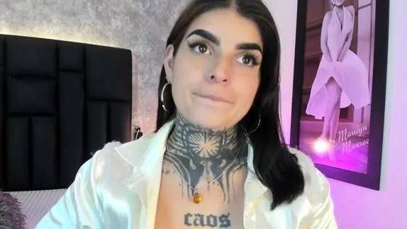 Cute amateur brunette naughty in solo jerking show on camera - drtuber.com on poweredporn.com