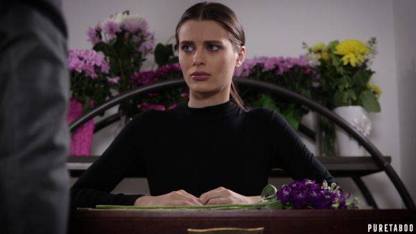 Sensual brunette seems more than pleased to fuck with her late hubby's best friend - hellporno.com on poweredporn.com