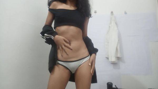 Desi Girl Pink Pussy Masturbation - hclips.com on poweredporn.com