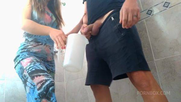 My stepfather's pee bath and 6 liter fibroids!! - PissVids - hotmovs.com on poweredporn.com