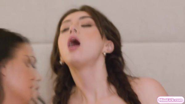 Big tits asian stepmom masturbating lesbian stepdaughter - hotmovs.com on poweredporn.com