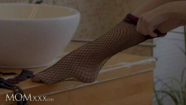 MOM.XXX Big tits milf Florane Russell breaks lockdown for coronavirus sex - xxxfiles.com - Czech Republic on poweredporn.com