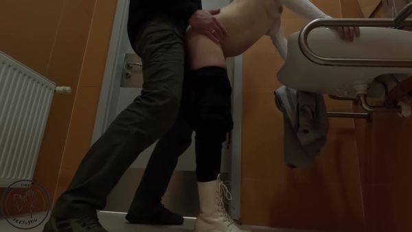 I Fuck A Young Student 18+ For Money In A Public Toilet - hclips.com on poweredporn.com