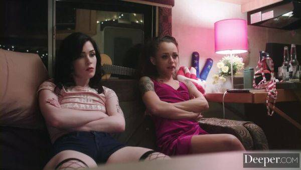 Holly Hendrix and Evelyn Claire. - porntry.com on poweredporn.com