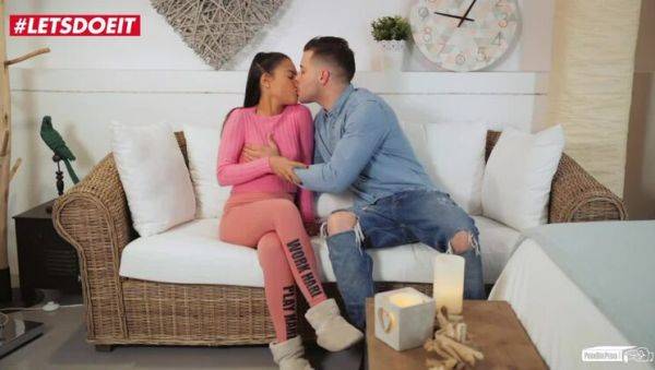 VIP SEX VAULT - Stunning Brunette Shows How To Fuck For the First Time (Apolonia Lapiedra) - veryfreeporn.com on poweredporn.com