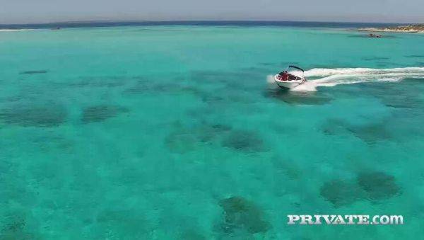 Eveline Dellai Gets an Outdoor Facial - porntry.com on poweredporn.com