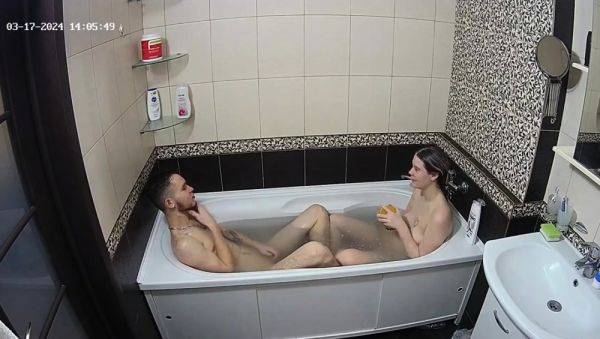 Amateur Brunette Hidden Cam - drtuber.com on poweredporn.com