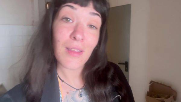 Espanola Fuma Se Masturba Y Habla Sucio En Casa Abandonada - upornia.com on poweredporn.com