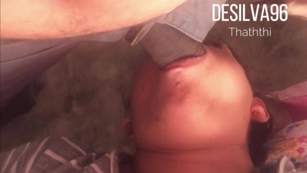 Real Couple In ඇය, මකකද මහෂ, අනත පතතට හරල උරනනක - desi-porntube.com - India on poweredporn.com