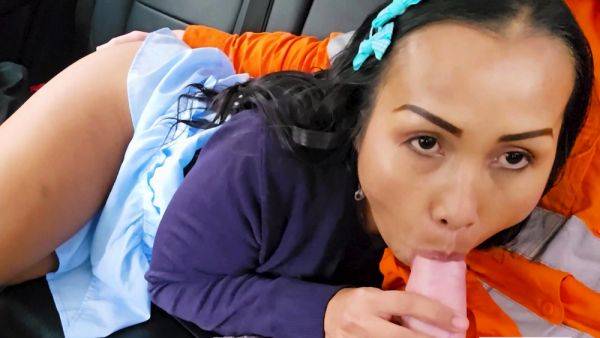 Amateur Thai MILF sucking BWC in the car - drtuber.com - Thailand on poweredporn.com
