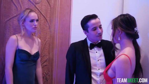 Scarlett Alexis, Athena Fleurs - Ripe For The Taking : Scarletts First [fullhd 1080p] - videomanysex.com - Spain on poweredporn.com