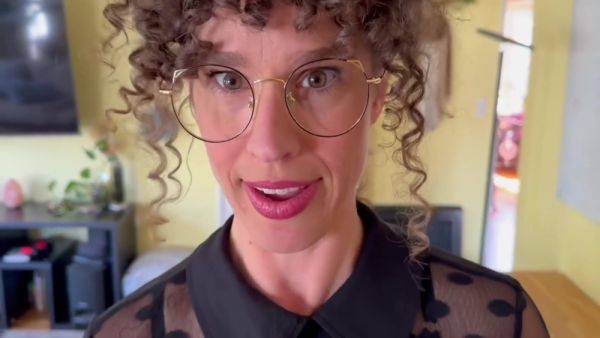 Hot Caught Stepmom Keeps Stepson Quiet - videomanysex.com on poweredporn.com