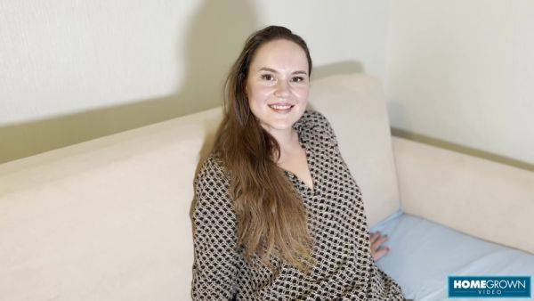 Thick Babe Seduced And Used For Blowjob - hclips.com on poweredporn.com