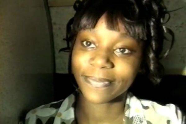 Black Stud Gets His Huge Cock Sucked By Ebony Slut On The Back Seat Of A Bus - videomanysex.com on poweredporn.com