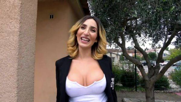 Soraya, 29, financial advisor and atomic bomb! - hotmovs.com on poweredporn.com